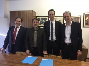 Firma de un convenio de colaboración para la selección de personal en el Ripollès